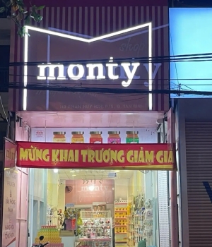 Monty tưng bừng khai trương